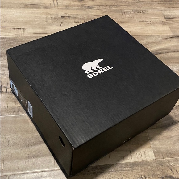 Sorel Black and White Winter Boots - Picture 3 of 9